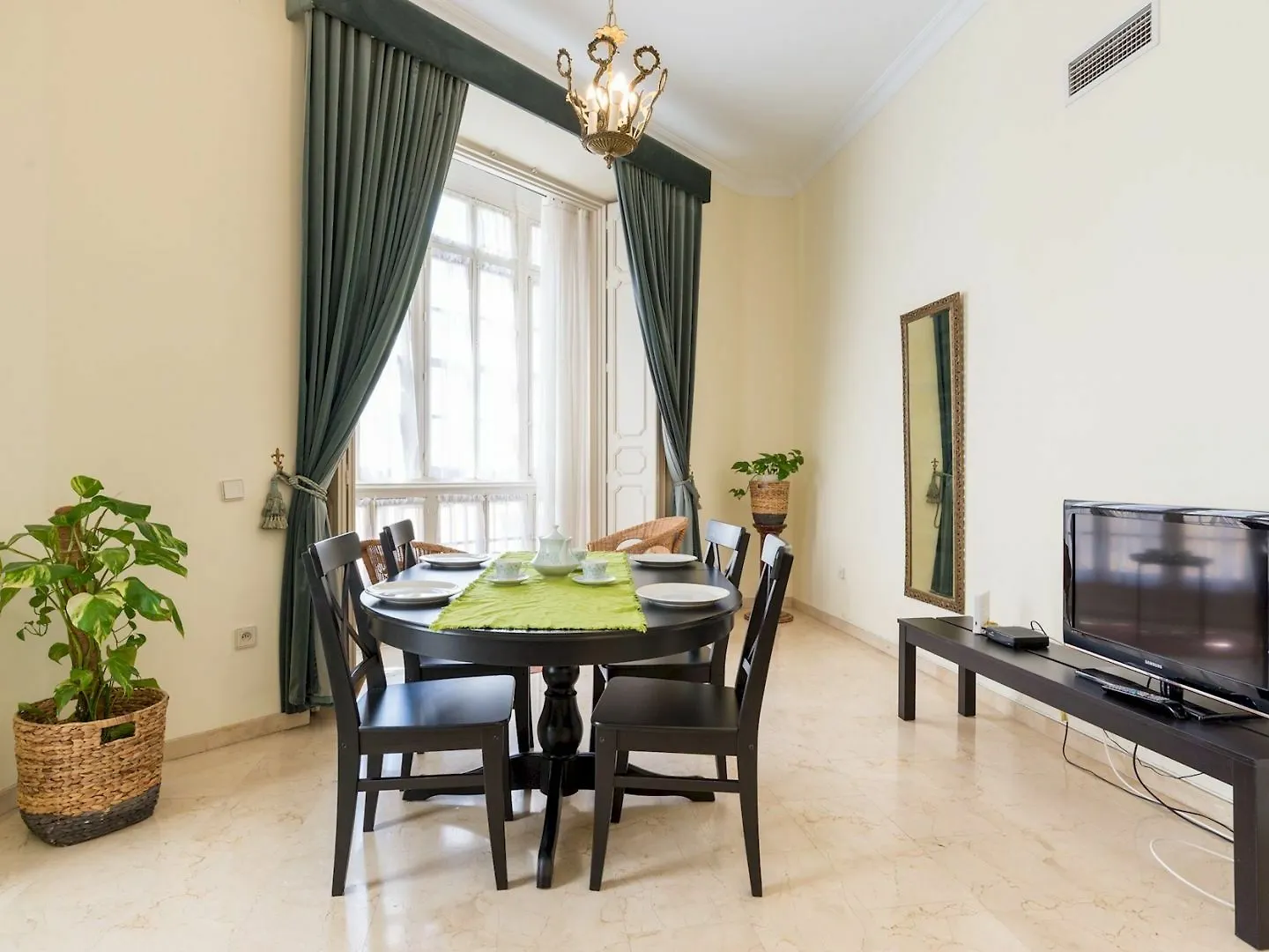 Malagasuite Heart Historic Center شقة مالقة